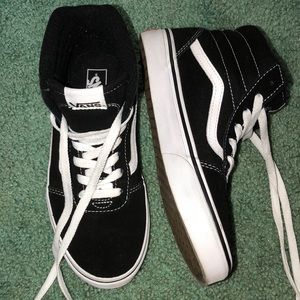 Hightop vans youth size 4 fits a women size 6